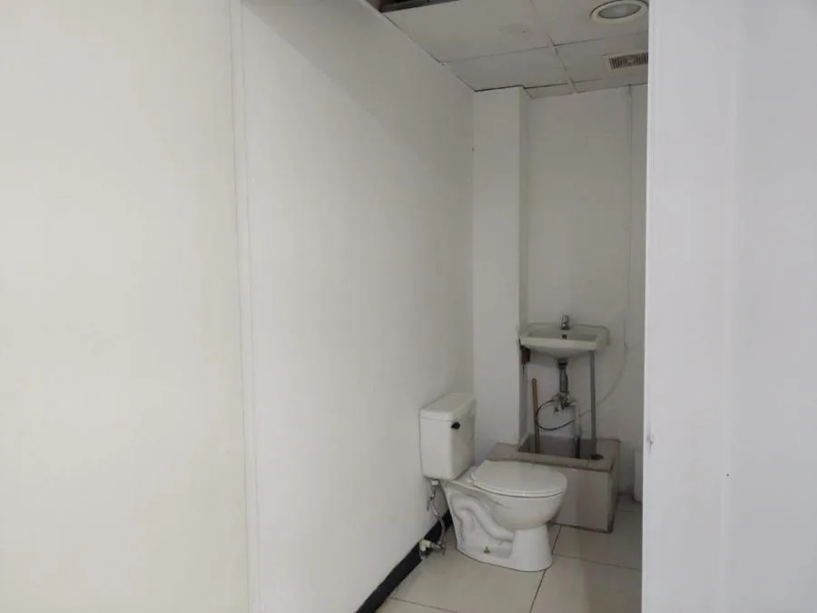 ALQUILER DE LOCAL COMERCIAL, SAN JOSE, AVENIDA CENTRAL - Alquiler / Renta en San José — photo 5