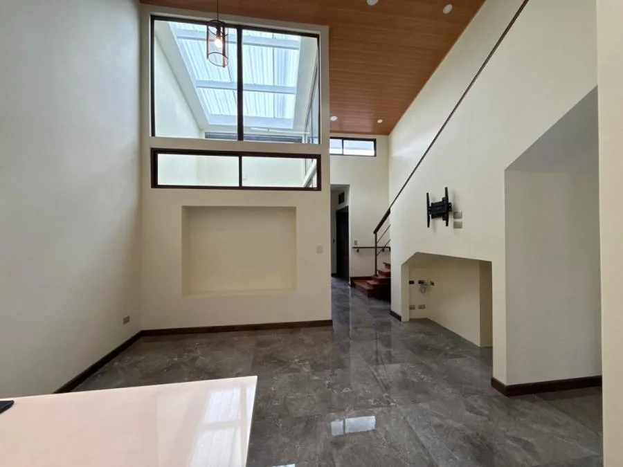 APARTAMENTO EN ALQUILER EN LA UNION, MLS #26-841 - Alquiler / Renta en La Unión