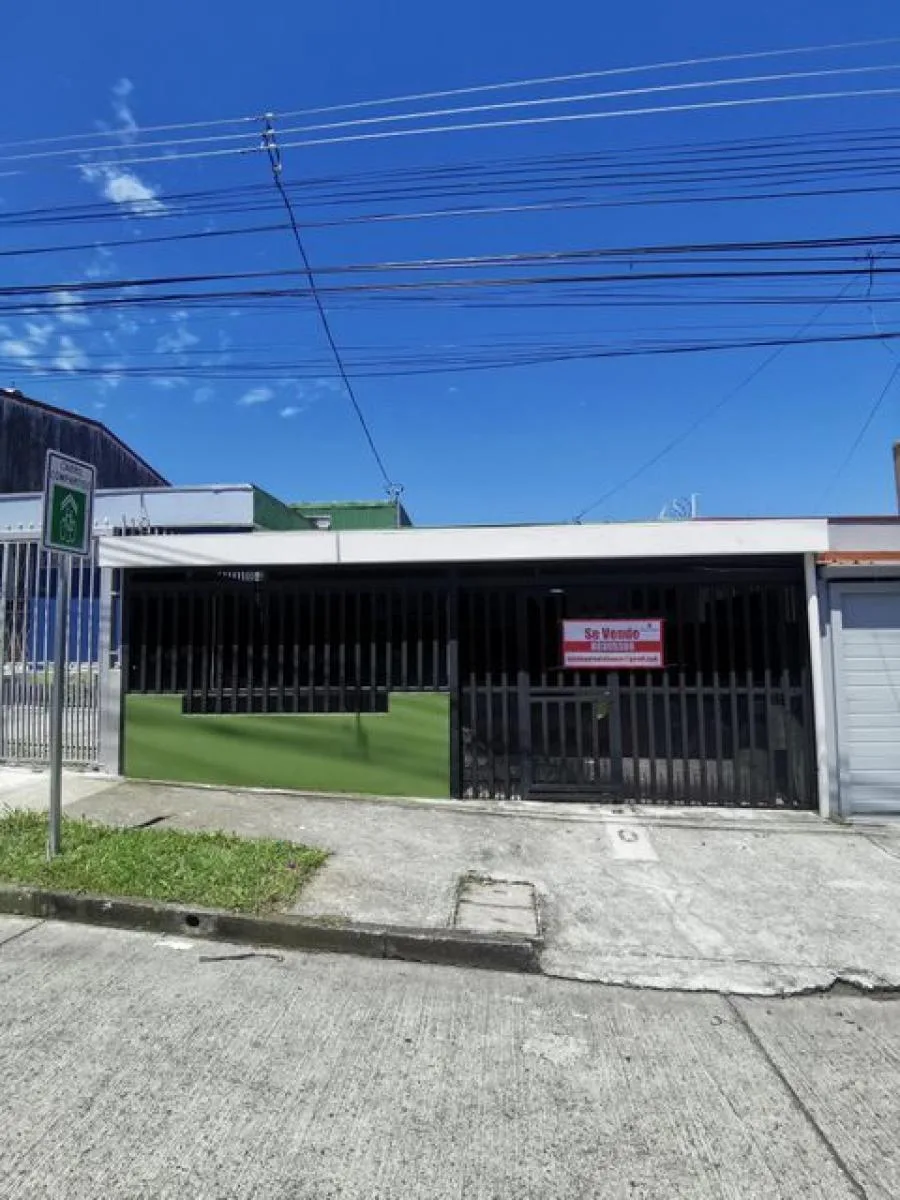 SE VENDE CASA EN SAN JOSE, CURRIDABAT - Venta en Curridabat