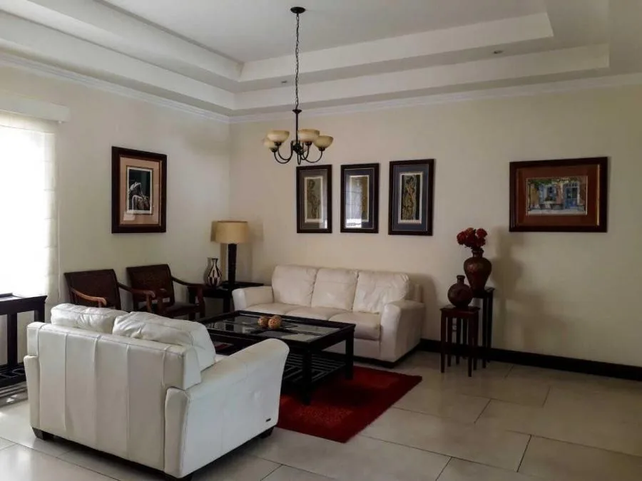 VENTA DE CASA EN SANTO DOMINGO DE HEREDIA CL22-2407 - Venta en Santo Domingo — photo 2