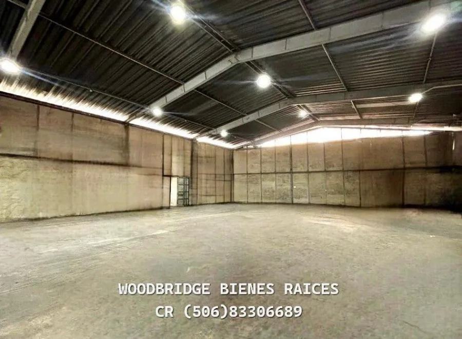 Bodega alquiler Heredia Barreal 800 metros - Alquiler / Renta en Heredia