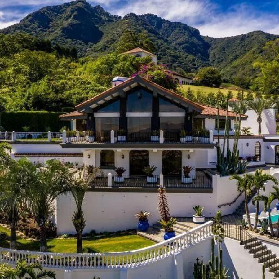 Mansión 10 Hab en Montañas de Escazú #26-711 GS - Venta en Escazú