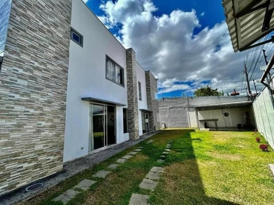 Venta de casa en Santa Barbara de Heredia MGA - Venta en Santa Bárbara