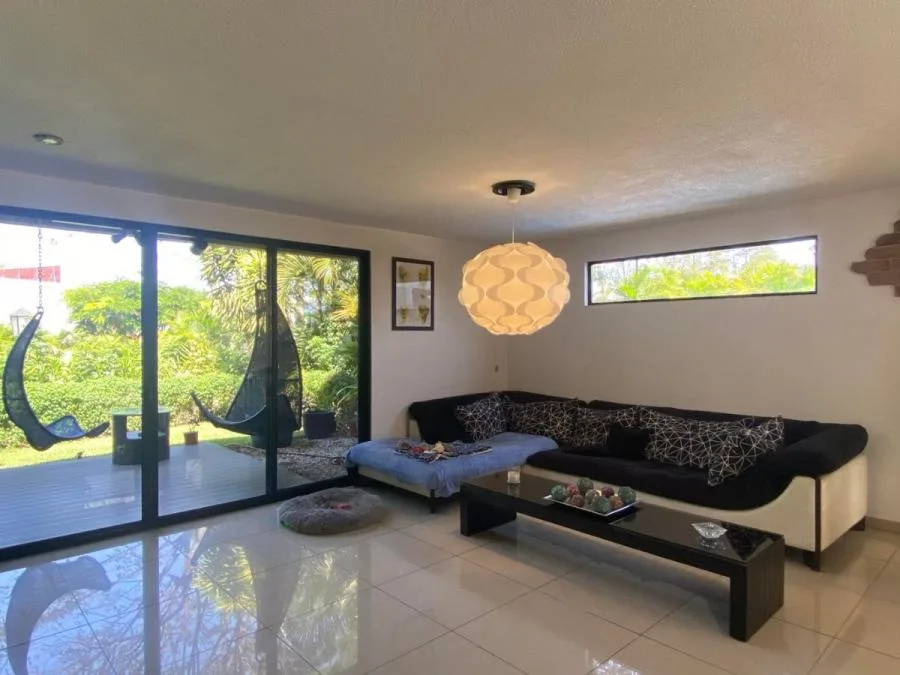 CASA EN VENTA EN ESCAZU, MLS #26-478 - Venta en Escazú