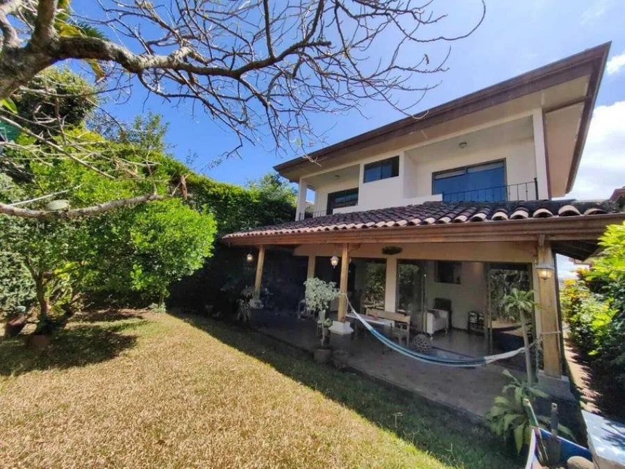 Casa en Venta en Ulloa, Heredia. RAH 23-2131 - Venta en Ulloa