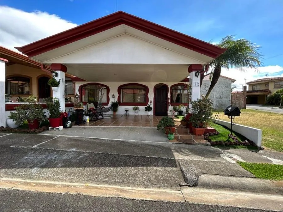 Casa en Venta en San Francisco de Heredia. RAH 23-2153 - Venta en San Francisco