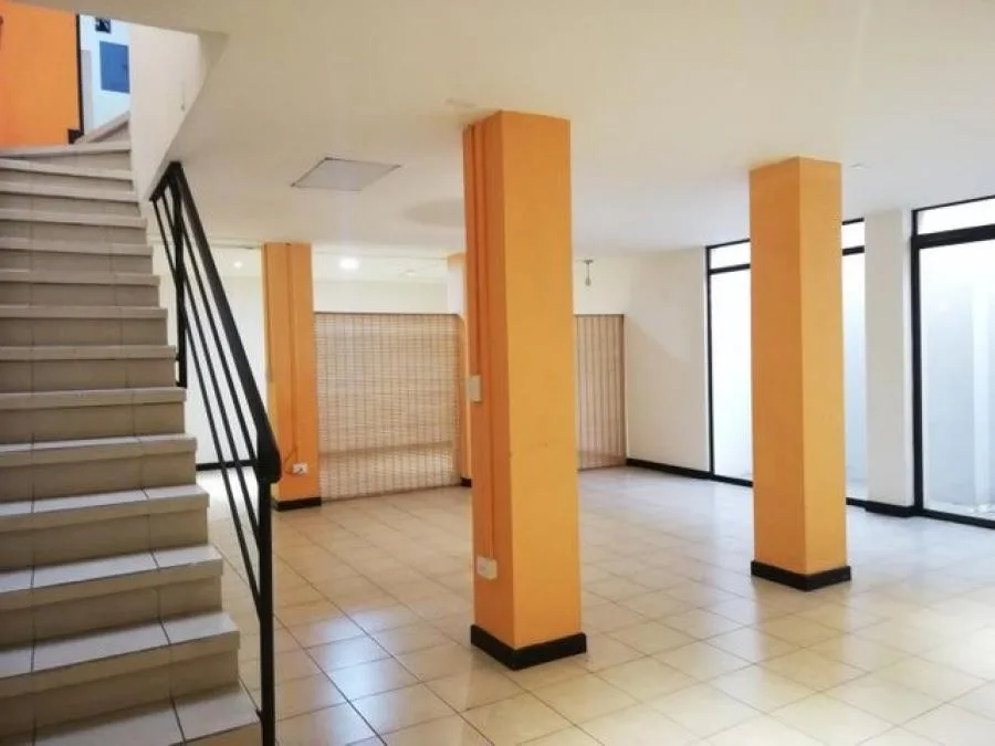 Venta de casa en Vargas de Araya (GB) - Venta en San Pedro — photo 2