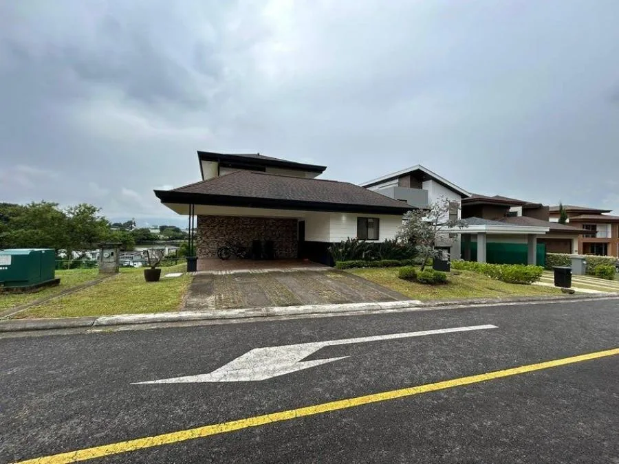 Venta de Casa en Ulloa, Heredia. RAH 25-855 - Venta en Ulloa