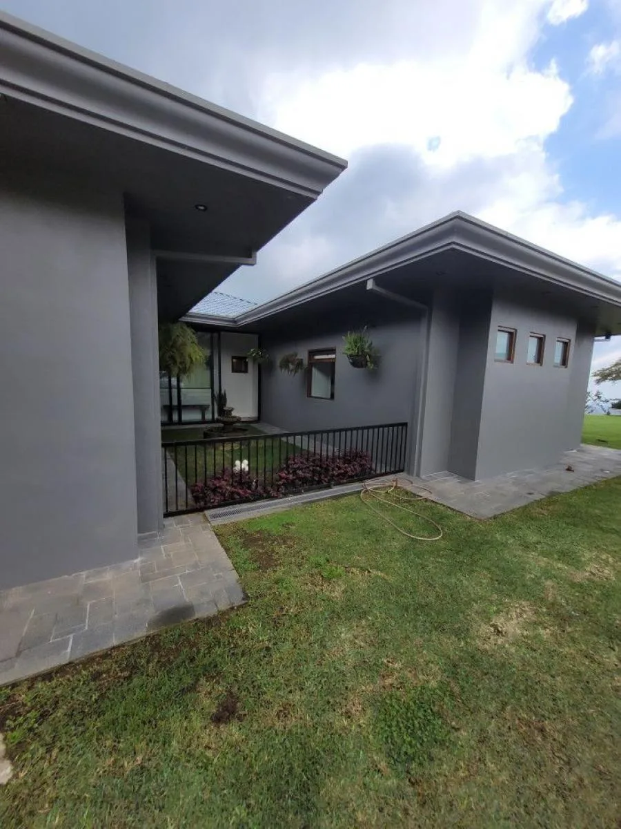 Espectacular Casa En Renta En San Isidro De Heredia Cr; Idi: 130954 - Alquiler / Renta en Concepción