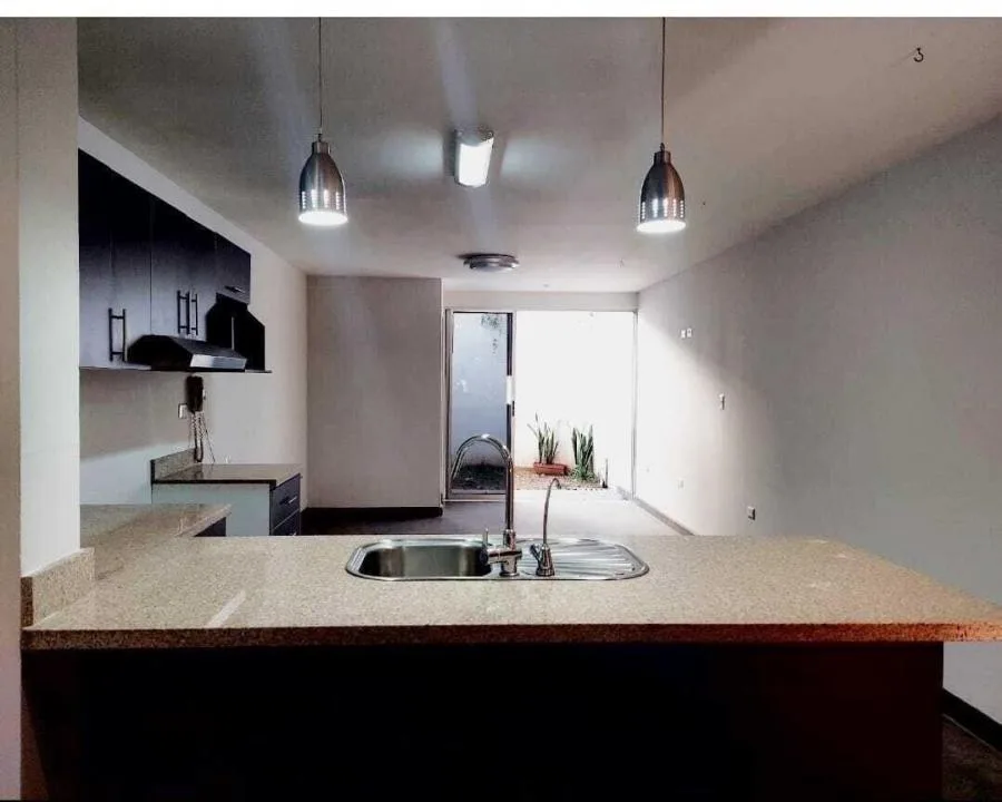 CASA EN VENTA , POZOS SANTA ANA, Cod#25-854 - Venta en Santa Ana