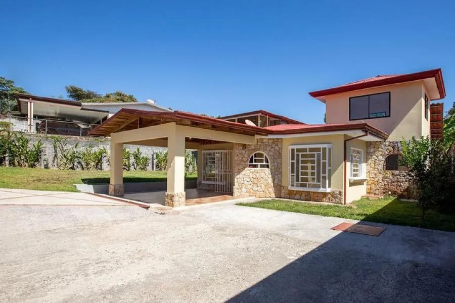 Venta de estupenda y amplia casa en Puriscal. #22-553 - Venta en Puriscal
