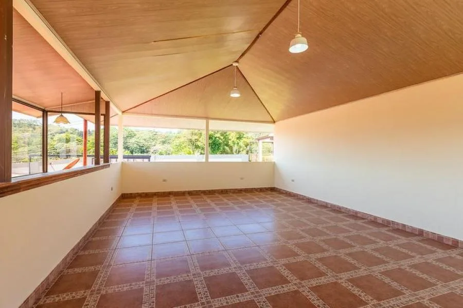 Venta de estupenda y amplia casa en Puriscal. #22-553 - Venta en Puriscal — photo 5