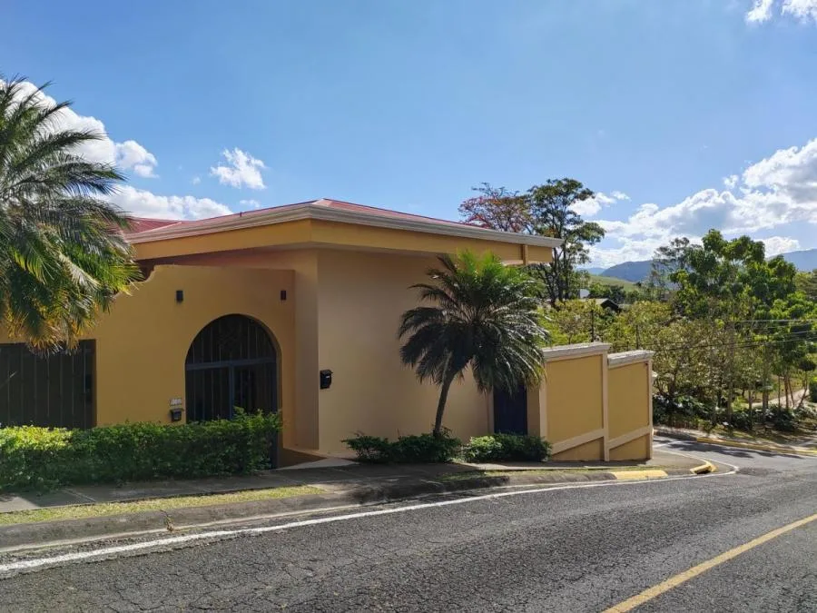 CASA EN VENTA EN CURRIDABAT, cod: CTL 24-1101 - Venta en Curridabat