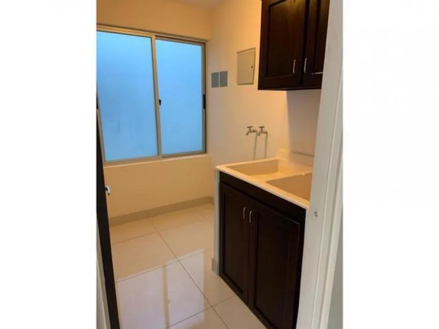 Apartamento en Venta en Sabanilla de Montes de Oca. Cod. 5PJG2655731 - Venta en Montes de Oca — photo 3