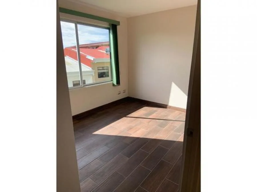 Apartamento en Venta en Sabanilla de Montes de Oca. Cod. 5PJG2655731 - Venta en Montes de Oca — photo 4
