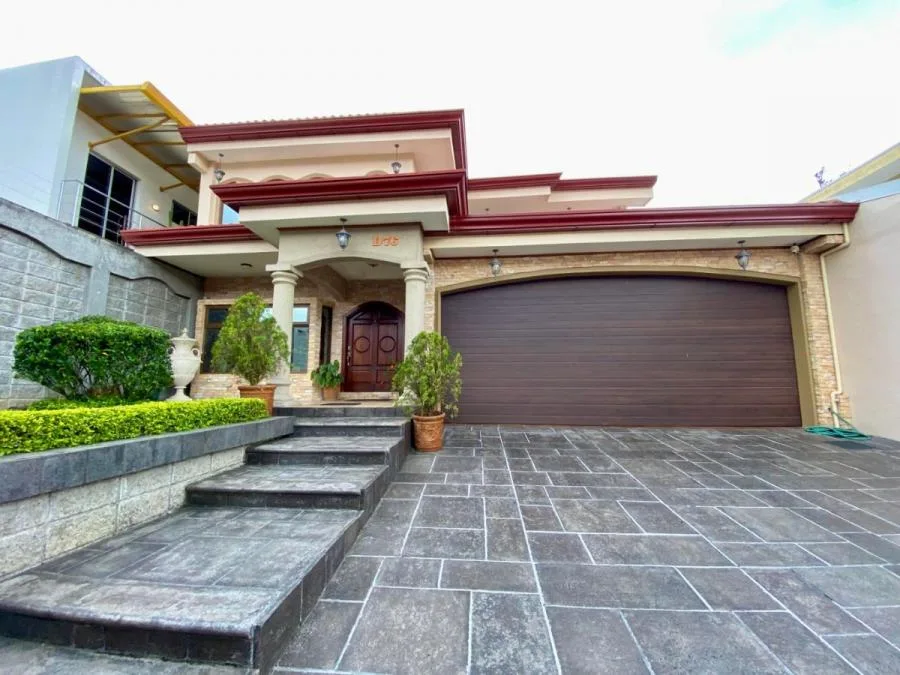 En Venta Casa en La Unión, Cartago.  - Venta en La Unión