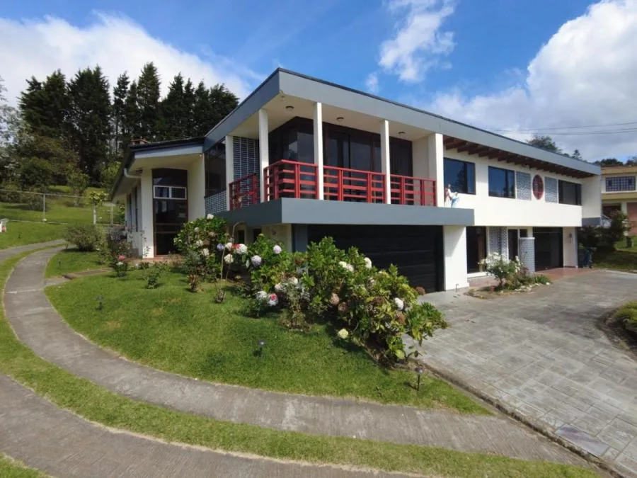 Casa en Venta en San Isidro, Vásquez de Coronado RAH #221500 - Venta en Vasquez de Coronado