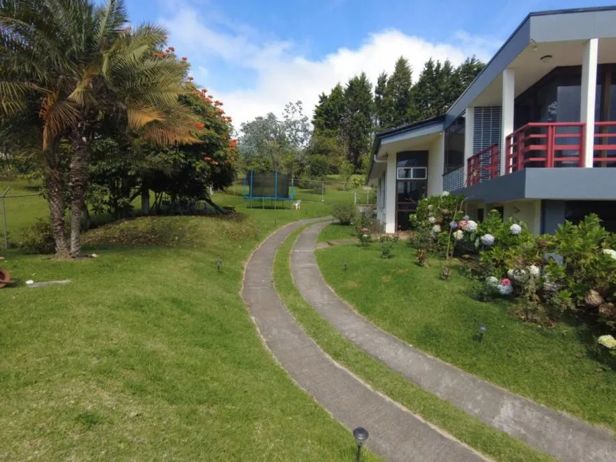 Casa en Venta en San Isidro, Vásquez de Coronado RAH #221500 - Venta en Vasquez de Coronado — photo 2
