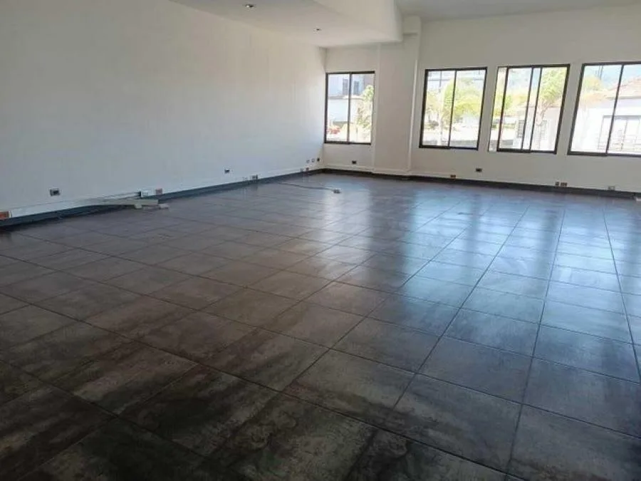 Alquiler de Local Comercial en Escazú-Centro. RAH 23-2992 - Alquiler / Renta en Escazú
