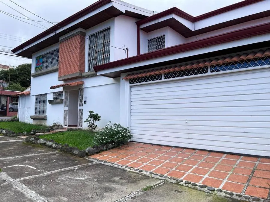 Casa en Venta en Moravia, San José. RAH 24-1016 - Venta en San Vicente