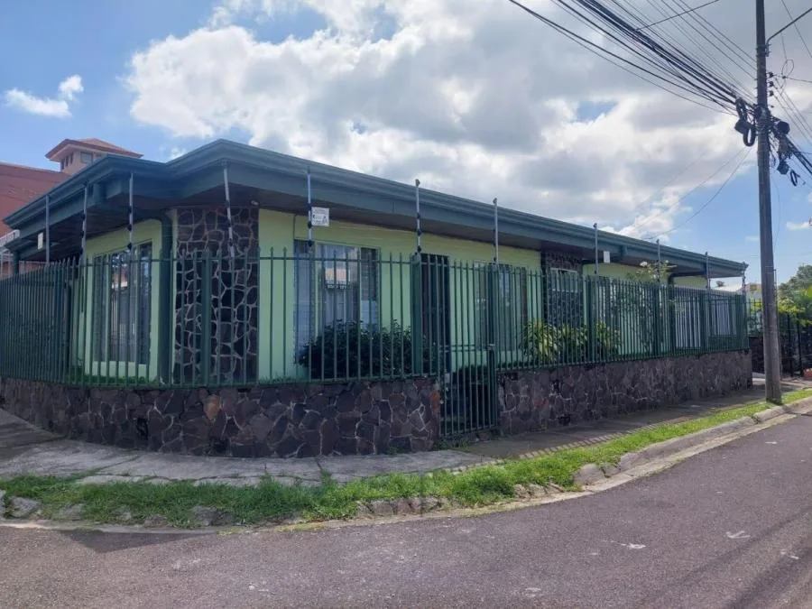 Casa en Venta en Santo Domingo, Heredia. RAH 24-632 - Venta en Santo Domingo