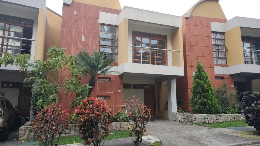 Venta de casa en Alajuelita PBR - Venta en Alajuelita