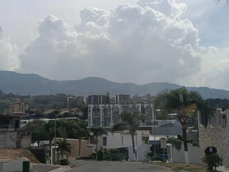 Venta de Lote con la vista en Escazú, Bello Horizonte.  - Venta en Escazú
