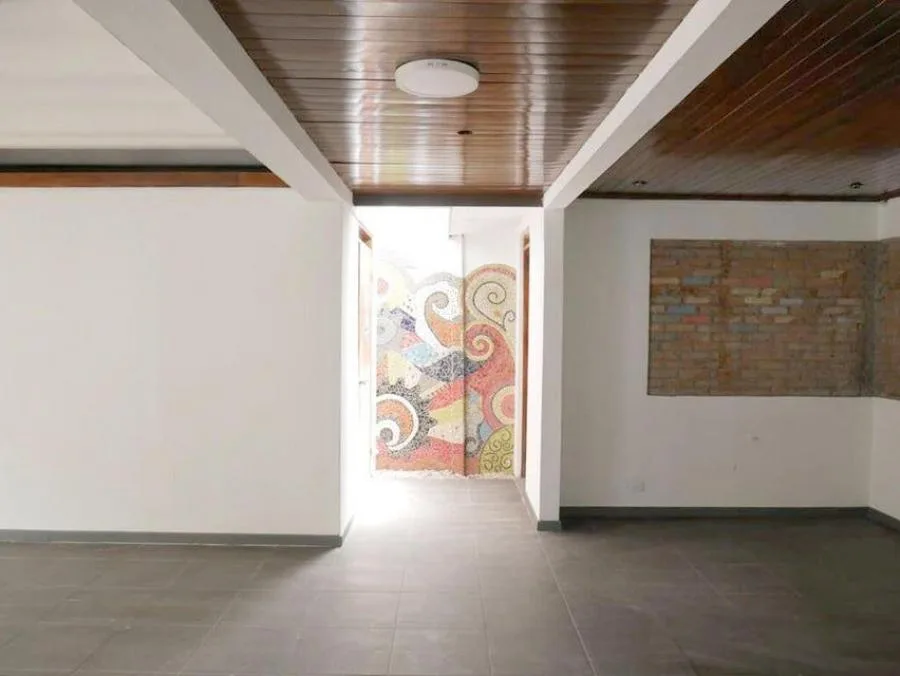 Venta de Local Comercial en Los Yoses-San Pedro-Montes de Oca.  - Venta en Montes de Oca — photo 4