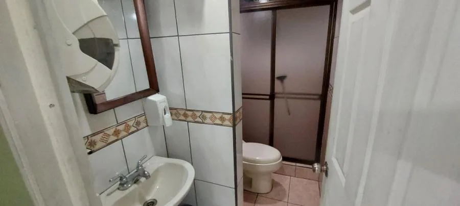Venta de Edificio Comercial en Ipis de Goicoechea. RAH 26-626 - Venta en Goicoechea — photo 2