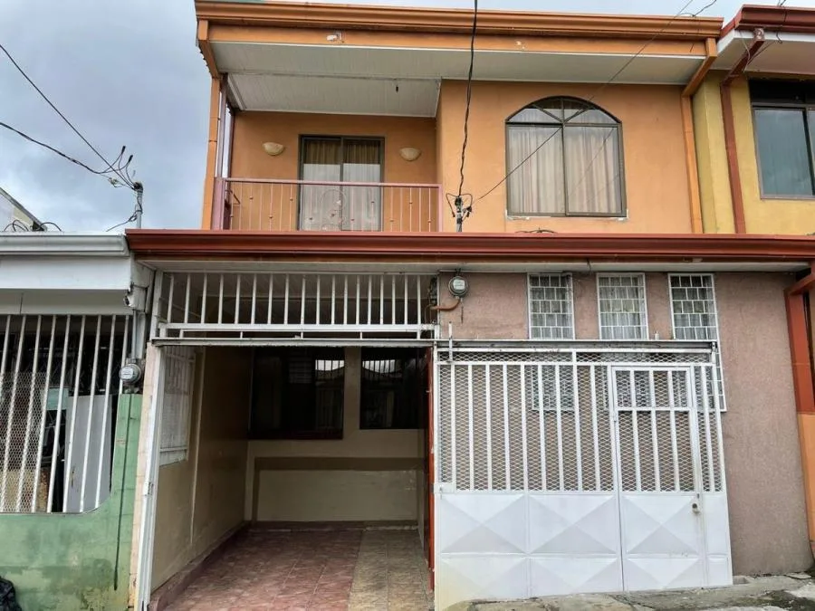 CASA VENTA EN URB EL ENCANTO, CALLE BLANCOS RAH 24794 - Venta en Goicoechea
