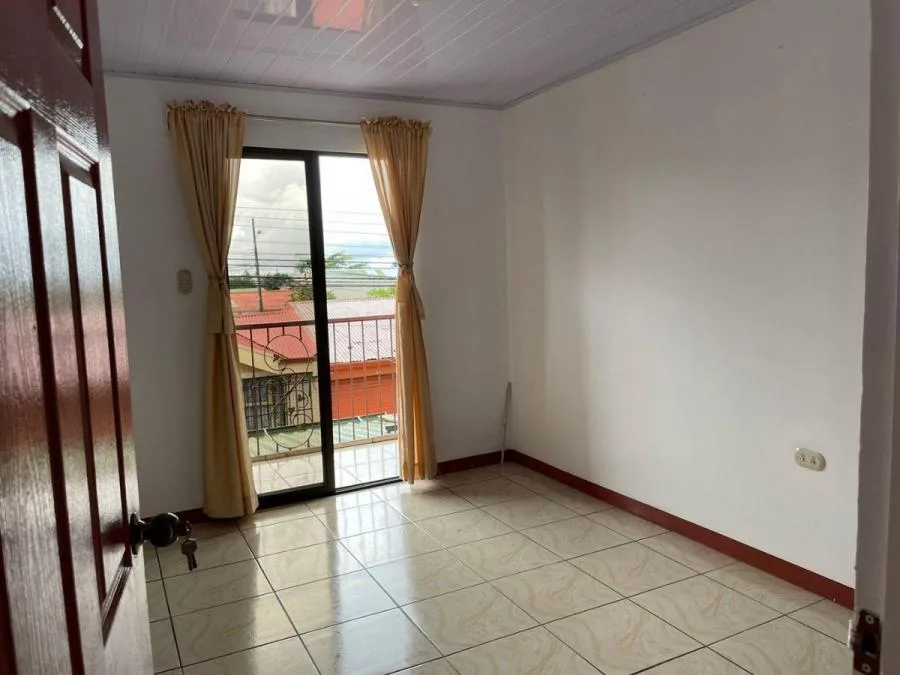 CASA VENTA EN URB EL ENCANTO, CALLE BLANCOS RAH 24794 - Venta en Goicoechea — photo 4
