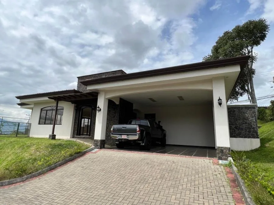 CASA EN VENTA EN SAN ISIDRO, cod: CTL MLS #25-1326 - Venta en San Isidro