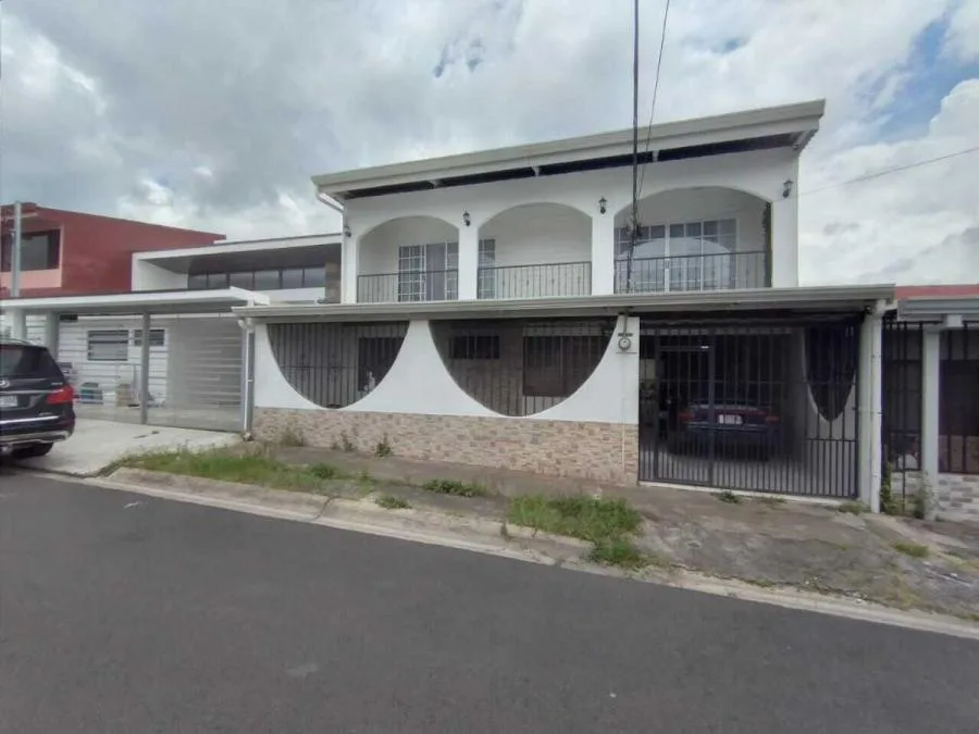 Casa en Venta en Desamparados, San José. RAH 22-1781 - Venta en Desamparados