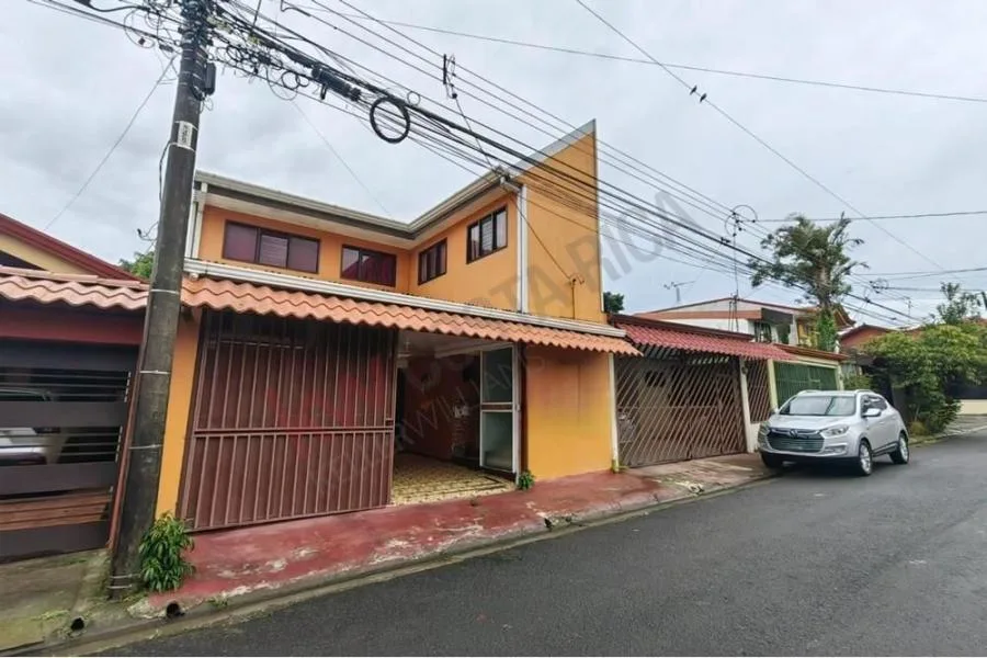 Venta de Propiedad con dos apartamentos independientes en San Antonio de Coronado #5660 - Venta en San Isidro