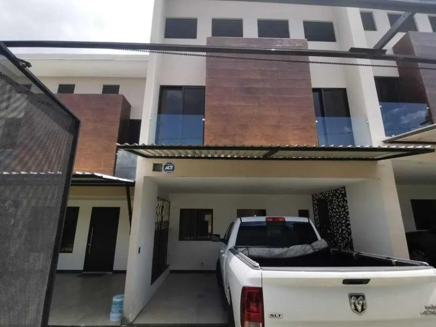 Venta de Casa en Moravia, San José. RAH 25-992 - Venta en Moravia