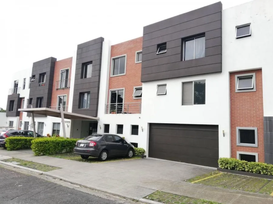 Apartamento en Venta en La Uruca, San José RAH #222597 - Venta en Uruca
