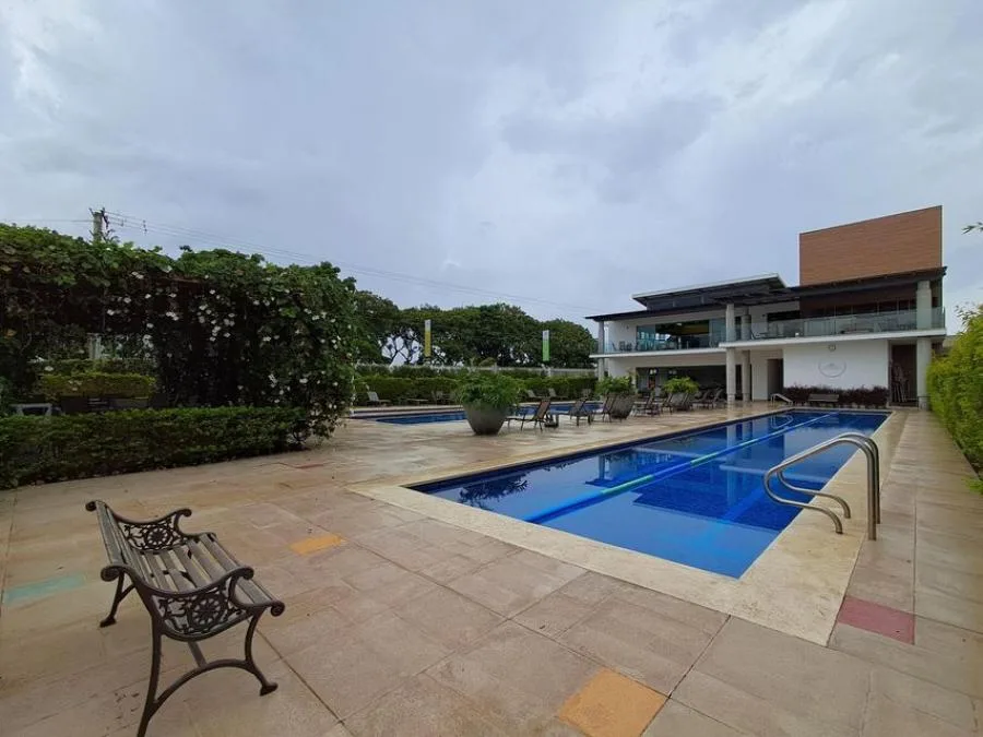 SE ALQUILA APARTAMENTO EN CONDOMINIO ALTAMIRA HEREDIA PBR - Alquiler / Renta en San Pablo — photo 5