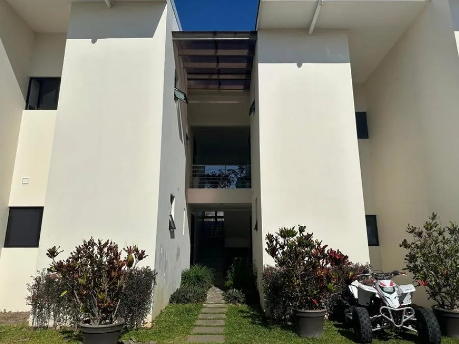Apartamento en venta en Escazú, San José. RAH 23-2195 - Venta en Escazú
