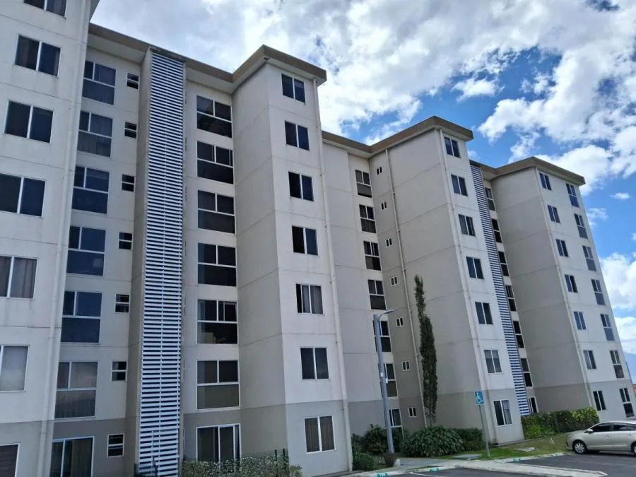 Alquiler de Apartamento en Granadilla de Curridabat.  - Alquiler / Renta en Curridabat