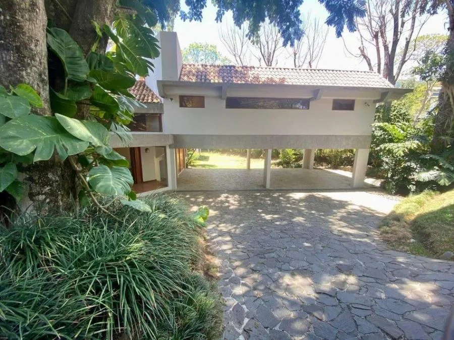 CASA EN VENTA EN ESCAZU, cod: CTL 25-1237 - Venta en Escazú