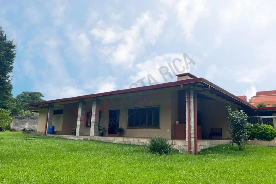 Venta de casa en San Isidro de Heredia #5357 - Venta en San Isidro