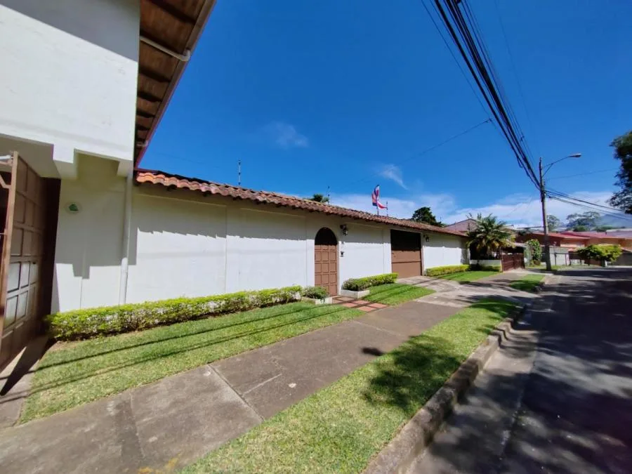 Venta de Casa en Montes de Oca, San José. RAH 25-1648 - Venta en Montes de Oca