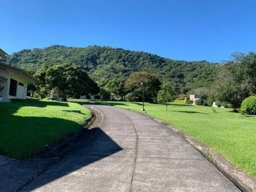 Venta de Casa en Piedades, Santa Ana. - Venta en Santa Ana