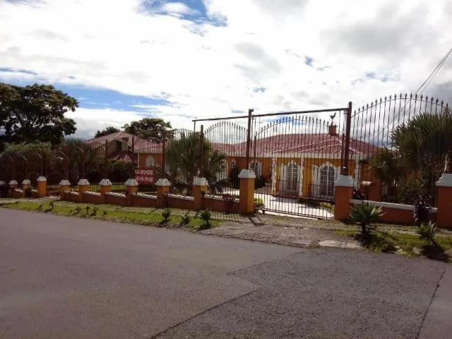 Venta de Casa en San Rafael de Escazú. - Venta en Escazú