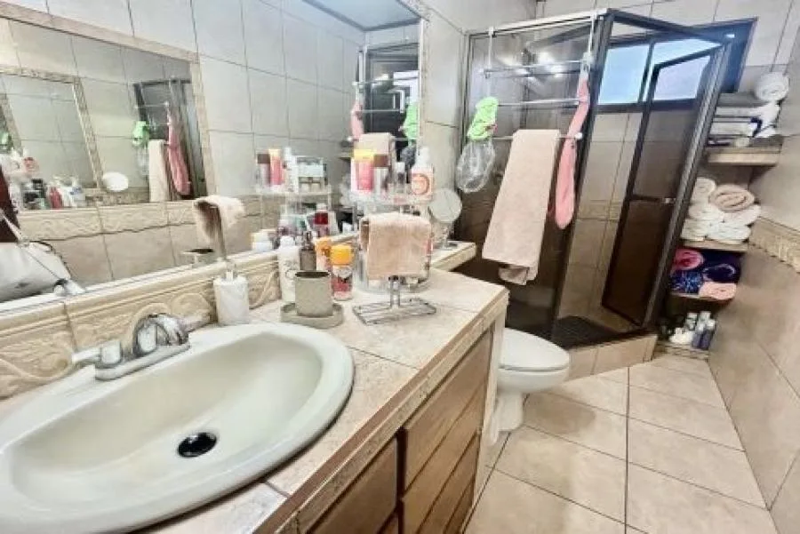Venta de casa en Freses, Curridabat $315.000 #LL180  - Venta en Curridabat — photo 2