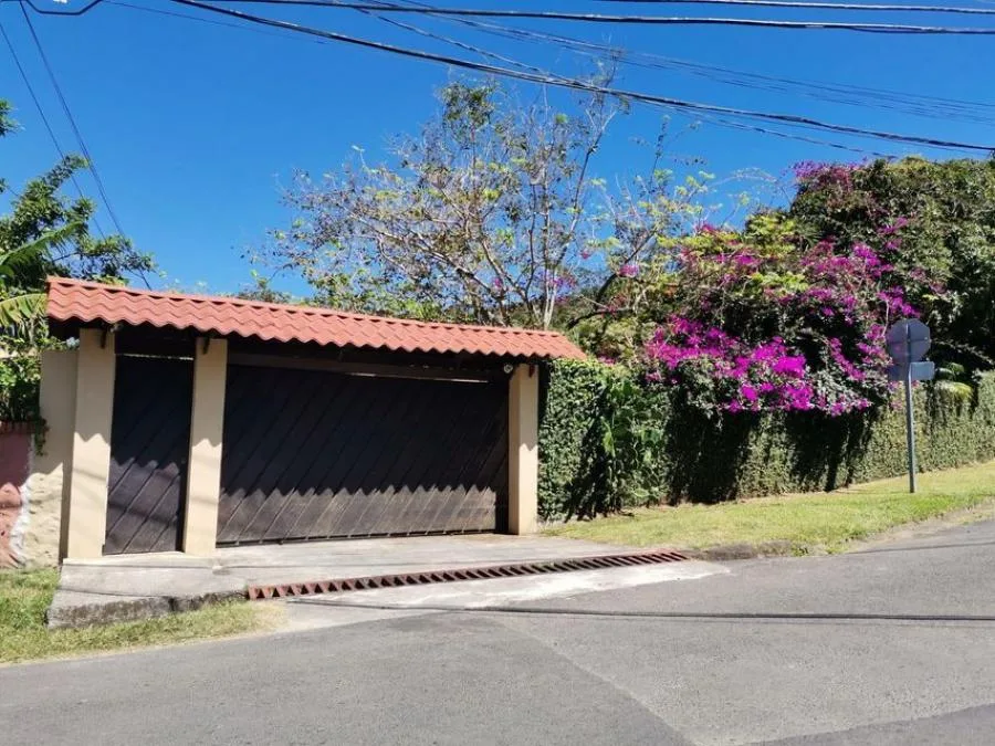 Casa en Venta en Santa Ana, San José. RAH 23-1533 - Venta en Santa Ana