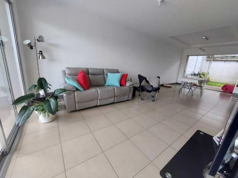 Venta de Casa en San Pablo Heredia  RAH 23-3303 MGA - Venta en San Pablo — photo 2