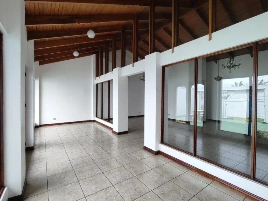 Venta de casa en San Vicente de Moravia PBR - Venta en Moravia — photo 5