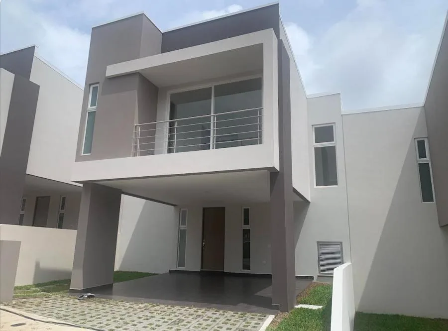 Alquiler "estrena casa" en Piedades en condominio - Alquiler / Renta en Piedades