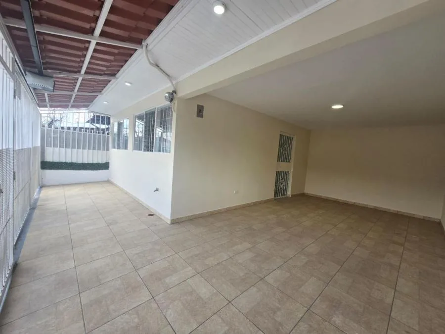 VENTA DE CASA DE DOS PLANTAS EN EL CORAZON DE TIBAS, SAN JOSE - Venta en Tibás — photo 5
